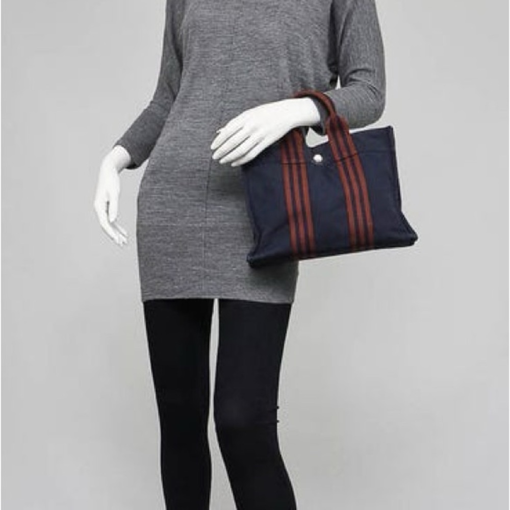 HERMES HERMES Canvas Fourre Tout PM Tote Bag in Navy Blue & Brownish-Red - Picture 4 of 15